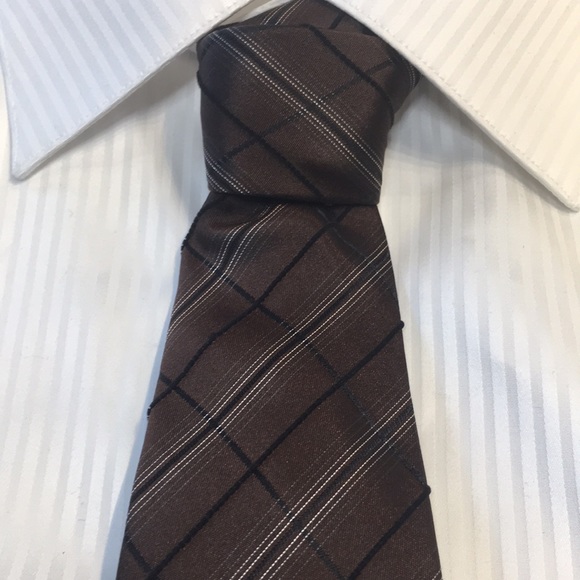Hudson Room-dark brown with black plaid, 100% silk Italian made tie. LIKE NEW - Picture 6 of 11